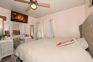 2523 W Maple St, Milwaukee, WI 53204 - Photo 12