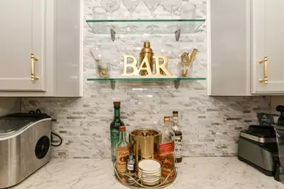 2523 W Maple St #2525, Milwaukee, WI 53204 - Photo 10