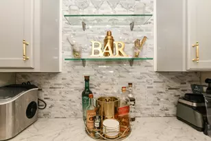 2523 W Maple St, Milwaukee, WI 53204 - Photo 10