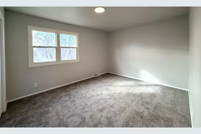 234  Wolf Dr, Dousman, WI 53118 - Photo 14