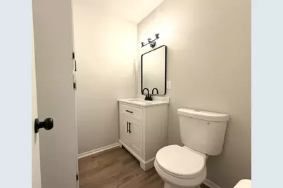 234  Wolf Dr, Dousman, WI 53118 - Photo 8