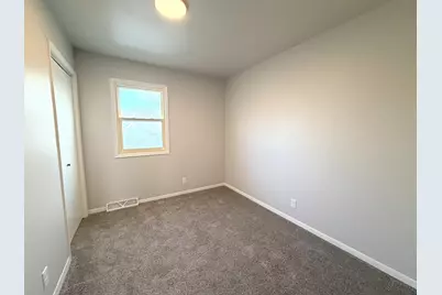 234  Wolf Dr, Dousman, WI 53118 - Photo 12