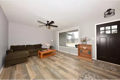 N28W24239  Watertown Rd, Pewaukee, WI 53072 - Photo 2