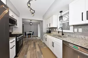 N28W24239 Watertown Rd, Pewaukee, WI 53072 - Photo 10