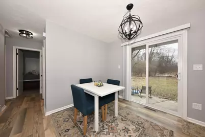 N28W24239  Watertown Rd, Pewaukee, WI 53072 - Photo 6