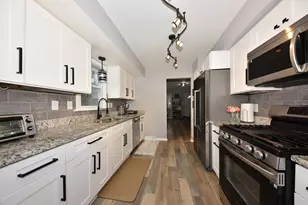 N28W24239 Watertown Rd, Pewaukee, WI 53072 - Photo 8