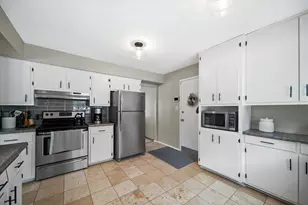 2509 Algoma Terrace, Waukesha, WI 53188 - Photo 4