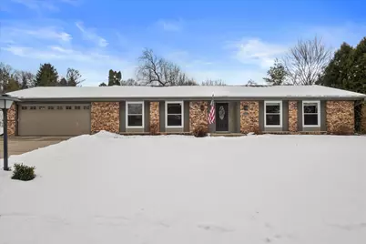 2509  Algoma Ter, Waukesha, WI 53188 - Photo 1
