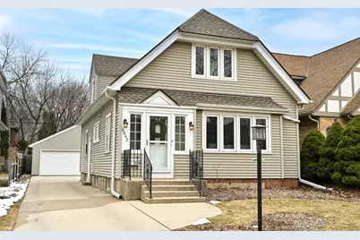 5842 N Bay Ridge Ave, Whitefish Bay, WI 53217 - Photo 32