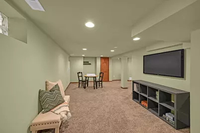 5842 N Bay Ridge Ave, Whitefish Bay, WI 53217 - Photo 24