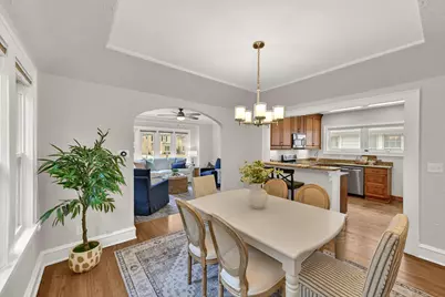 5842 N Bay Ridge Ave, Whitefish Bay, WI 53217 - Photo 8