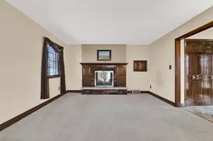 2550 Harmony Cir, Brookfield, WI 53045 - Photo 20