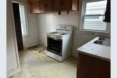 207 S 73rd St, Milwaukee, WI 53214 - Photo 4