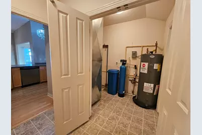 1850  Stoney Ln #419, Slinger, WI 53086 - Photo 16