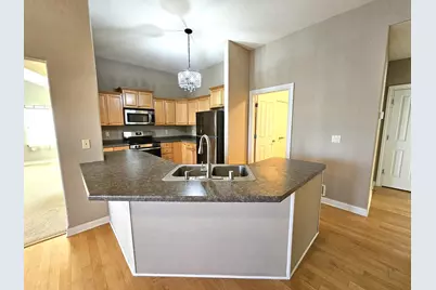 1850  Stoney Ln #419, Slinger, WI 53086 - Photo 6