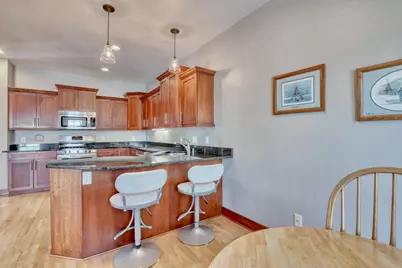 9067 S Cordgrass Cir, Franklin, WI 53132 - Photo 12