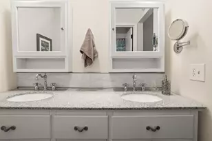 5335 S Sutton Pl, Greenfield, WI 53221 - Photo 26