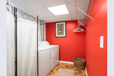 5335 S Sutton Pl, Greenfield, WI 53221 - Photo 34