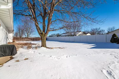 315  Cypress Circle Ln, Holmen, WI 54636 - Photo 32