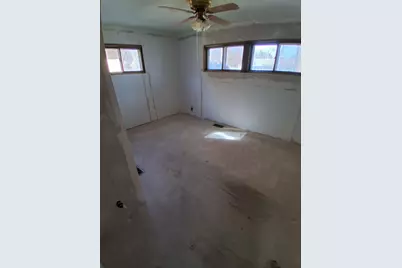 5275 N 57th St, Milwaukee, WI 53218 - Photo 6