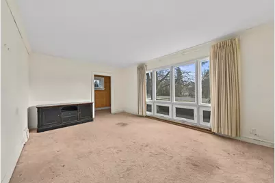 7531 N Lake Dr, Fox Point, WI 53217 - Photo 6