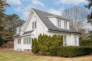 7531 N Lake Dr, Fox Point, WI 53217 - Photo 1