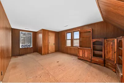 7531 N Lake Dr, Fox Point, WI 53217 - Photo 16