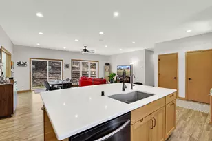 W321S8865 Leah Way, Mukwonago, WI 53149 - Photo 16