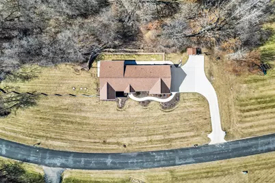 W321 S 8865 Leah Way, Mukwonago, WI 53149 - Photo 34