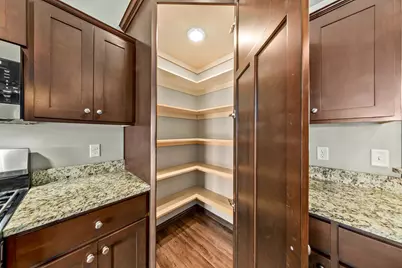 1961 W Kohl Dr, Grand Chute, WI 54913 - Photo 12