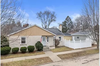 505  77th St, Kenosha, WI 53143 - Photo 1