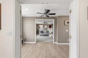 131 Maple Ave, Pewaukee, WI 53072 - Photo 14