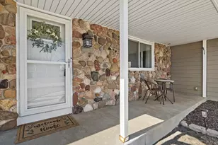 6912 62nd Ave, Kenosha, WI 53142 - Photo 2