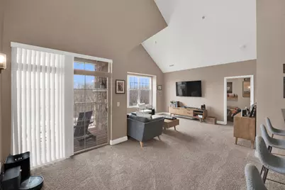 14900 W Wilbur Dr #1208, New Berlin, WI 53151 - Photo 4