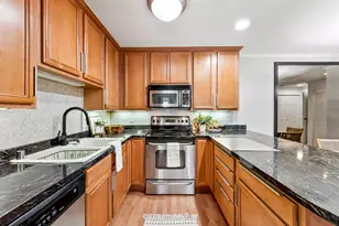 1108 N Milwaukee St, Milwaukee, WI 53202 - Photo 12