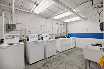 2121 N Cambridge Ave #103, Milwaukee, WI 53202 - Photo 12