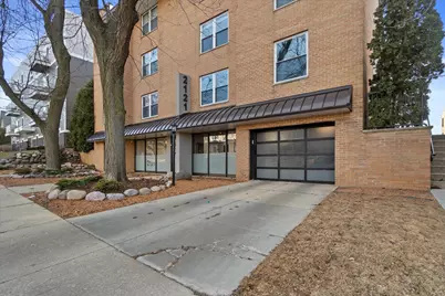 2121 N Cambridge Ave #103, Milwaukee, WI 53202 - Photo 14