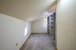 9354 W Loomis Rd, Franklin, WI 53132 - Photo 8