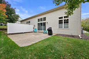 1027 River Pl Blvd, Waukesha, WI 53189 - Photo 20