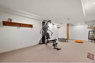 1027  River Place Blvd, Waukesha, WI 53189 - Photo 18