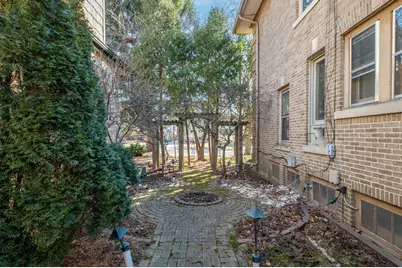 2400 E Newton Ave, Shorewood, WI 53211 - Photo 16