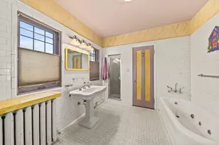 2400 E Newton Ave, Shorewood, WI 53211 - Photo 14