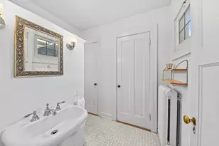 2400 E Newton Ave, Shorewood, WI 53211 - Photo 8