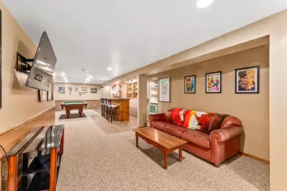 13715 W Park Ave, New Berlin, WI 53151 - Photo 28