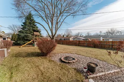 13715 W Park Ave, New Berlin, WI 53151 - Photo 42