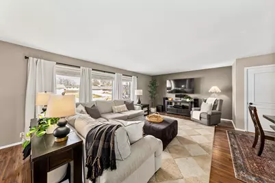 13715 W Park Ave, New Berlin, WI 53151 - Photo 2