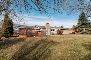 13715 W Park Ave, New Berlin, WI 53151 - Photo 36