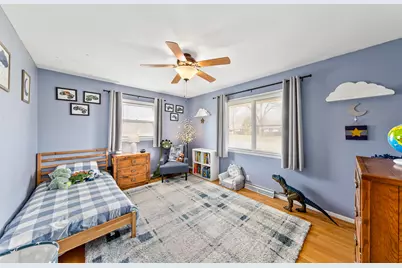 13715 W Park Ave, New Berlin, WI 53151 - Photo 22