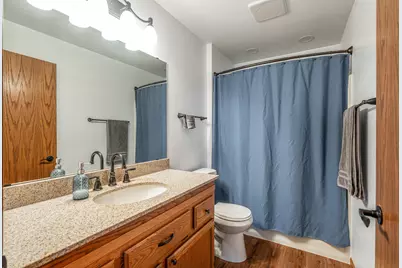 1043  Quinlan Dr #H, Pewaukee, WI 53072 - Photo 20