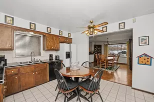 7649 N 51st Blvd, Milwaukee, WI 53223 - Photo 8